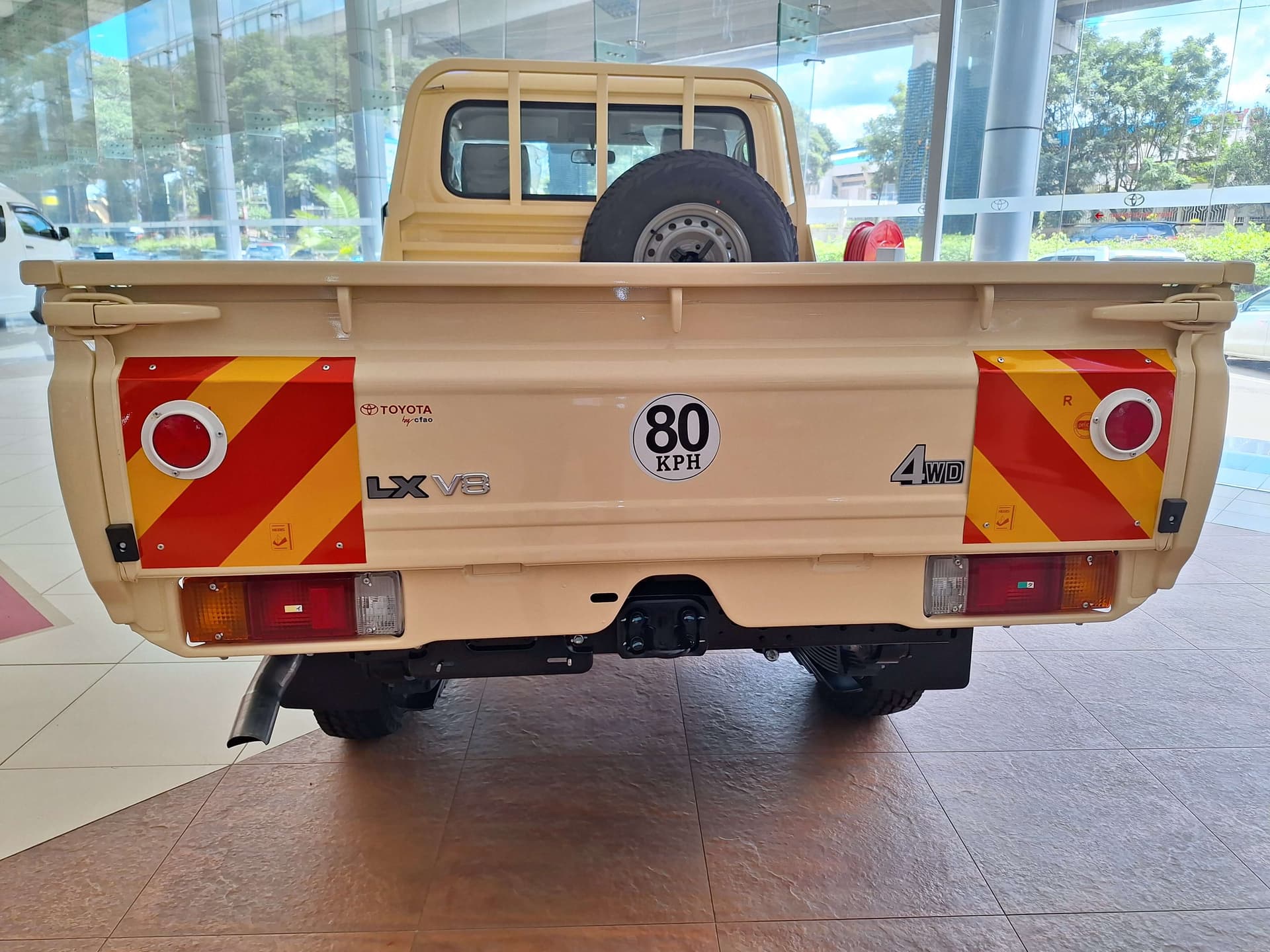 toyota-landcruiser-v8-single-cabin-pick-up-gladys-munyori