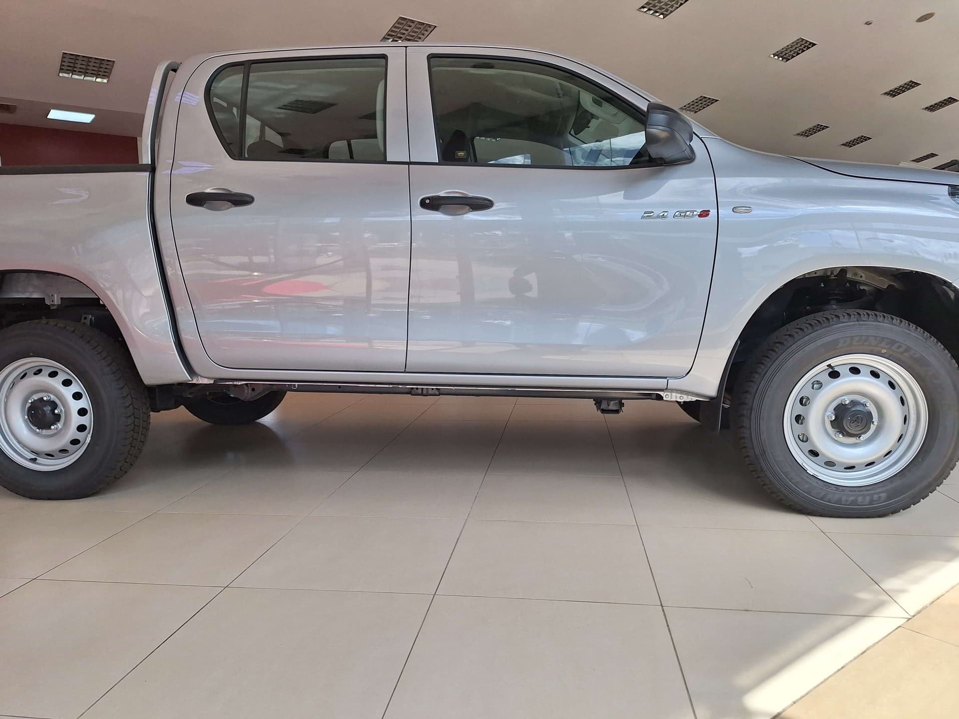 toyota-hilux-double-cabin