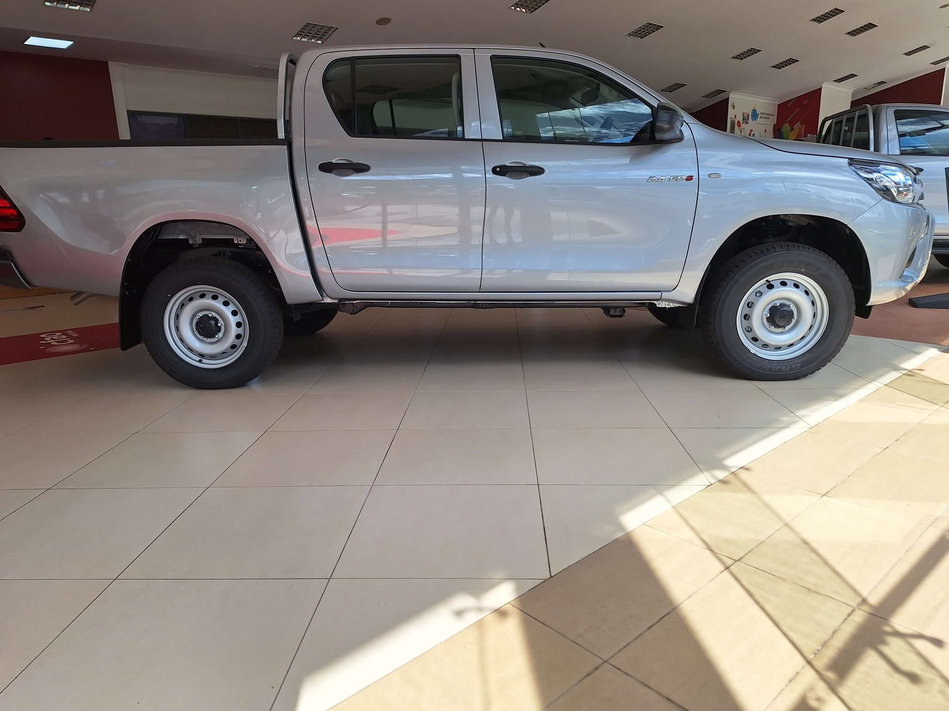 toyota-hilux-double-cabin