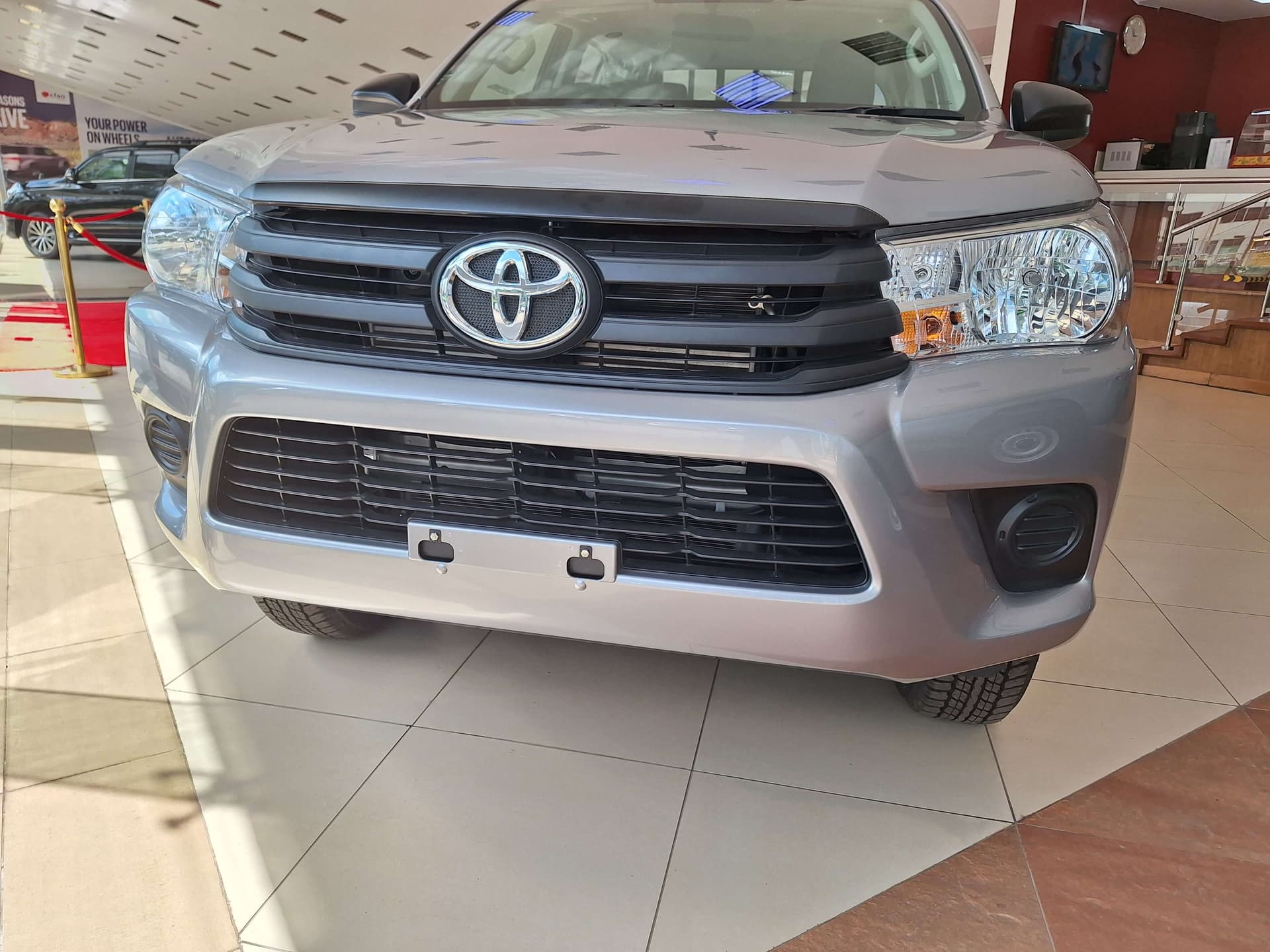 toyota-hilux-double-cabin