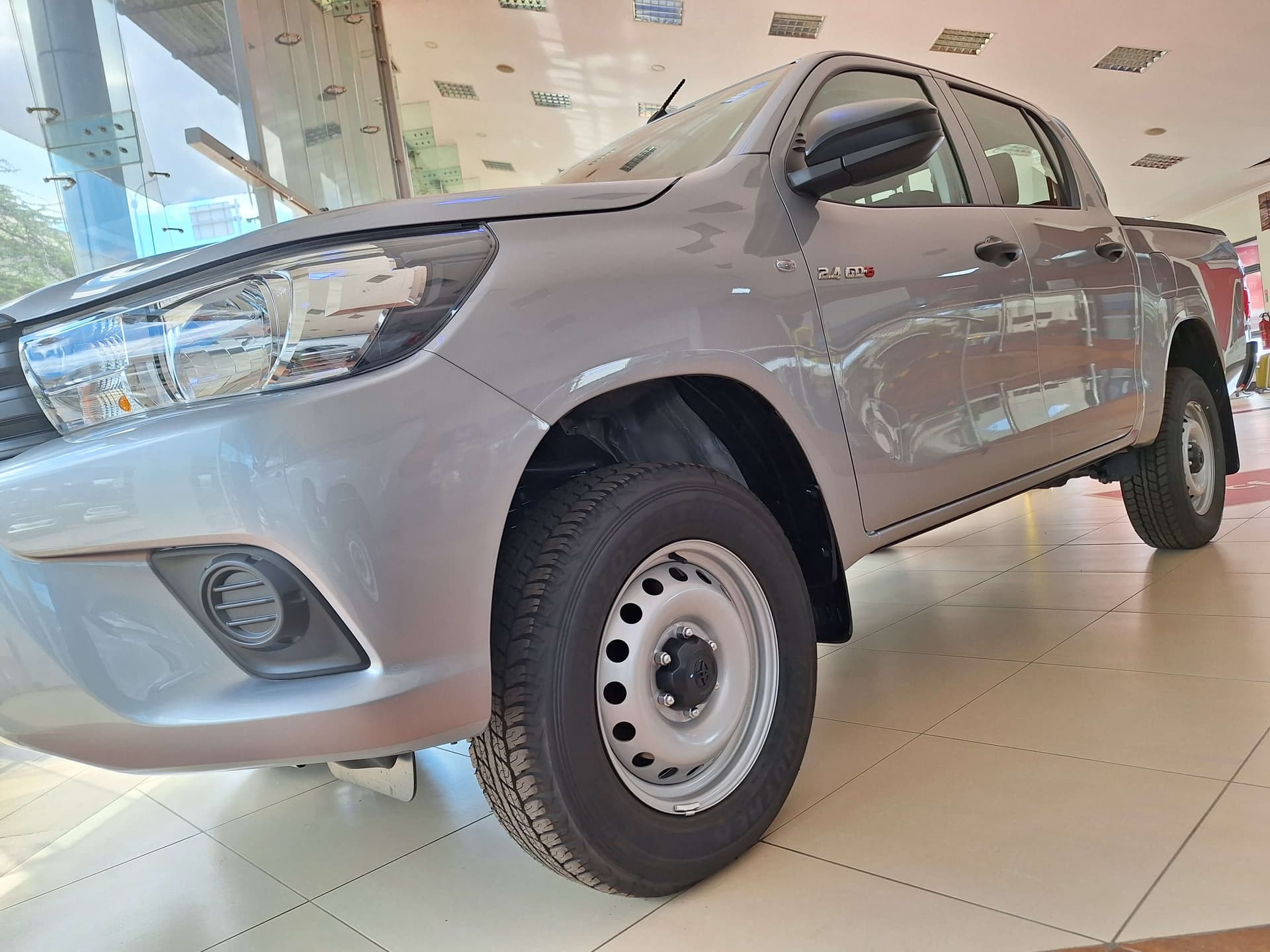 toyota-hilux-double-cabin